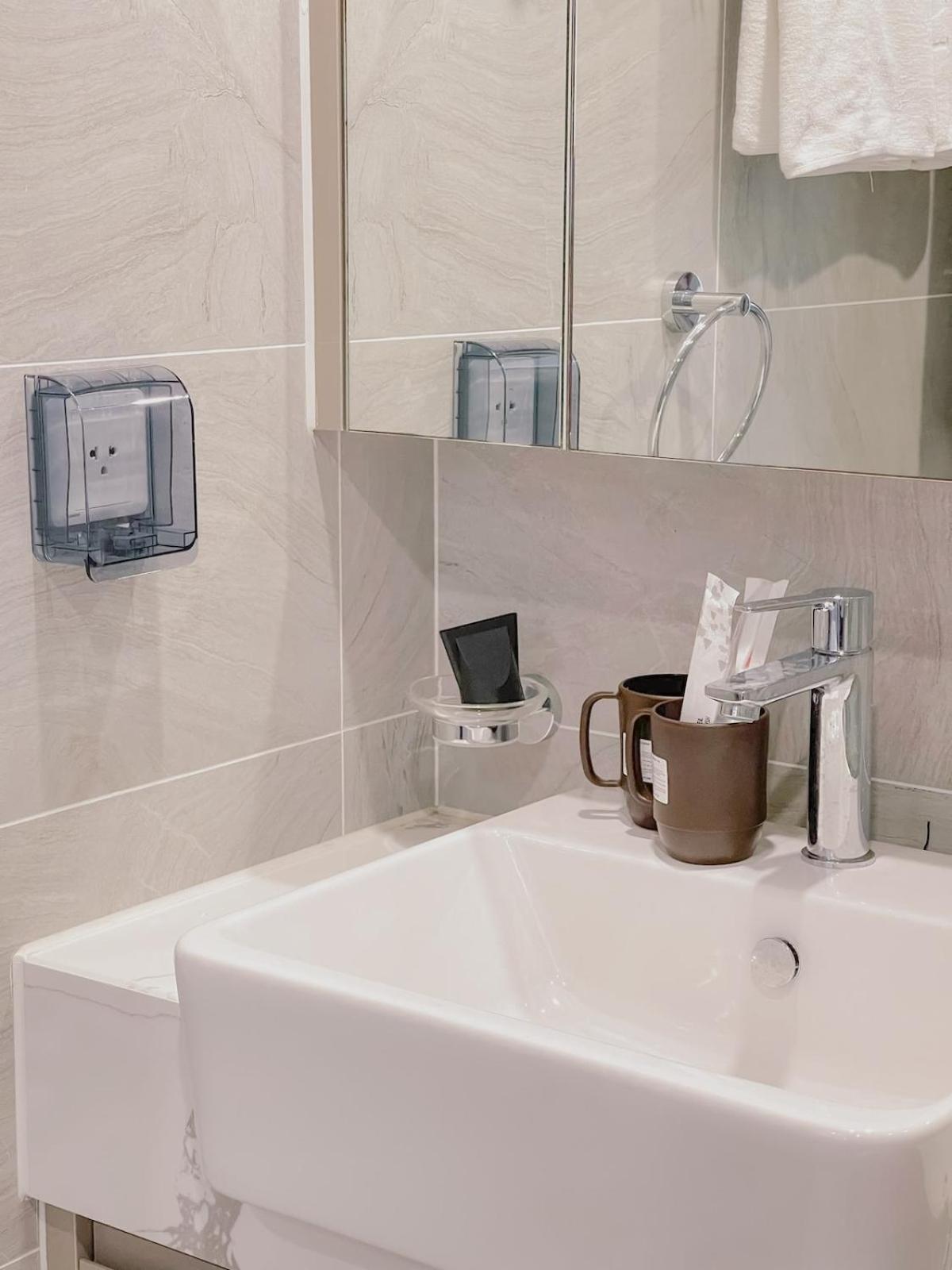 Deluxe 1-bedroom And 1-living Free Gym Căn hộ